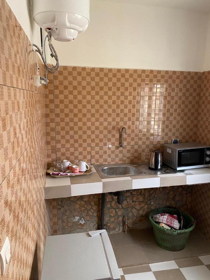 Studio Meuble 1 A Ouakam Comico Dakar Exterior foto